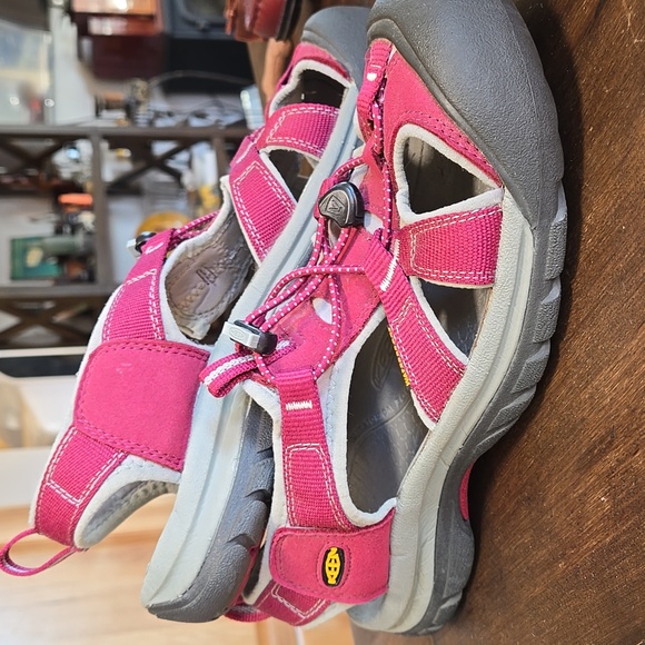 Keen Venice H2 Sandals Womens Size 10 - Picture 1 of 6